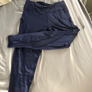 Navy blue leggings
